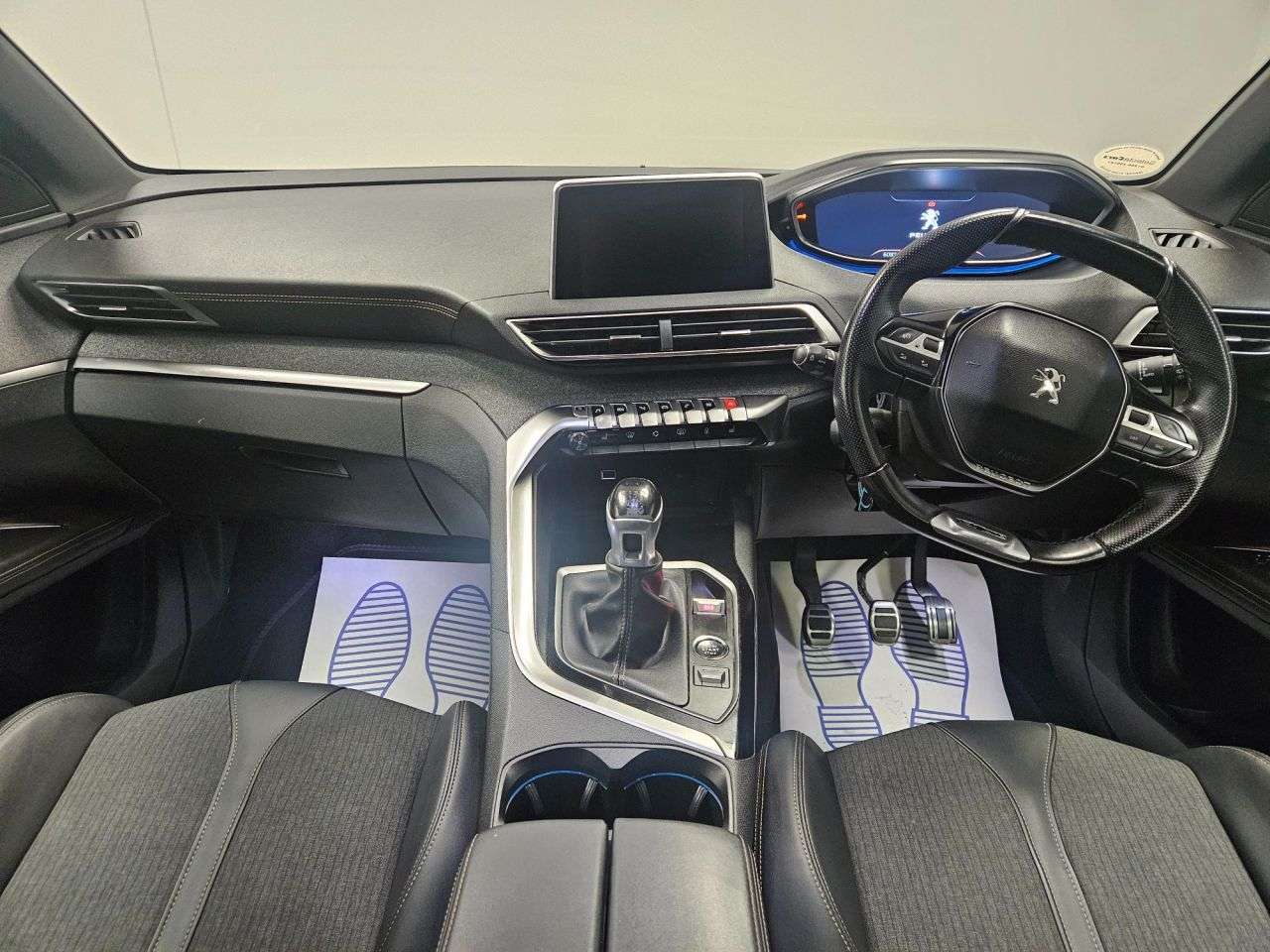 2019 PEUGEOT 3008 2019 PEUGEOT 3008