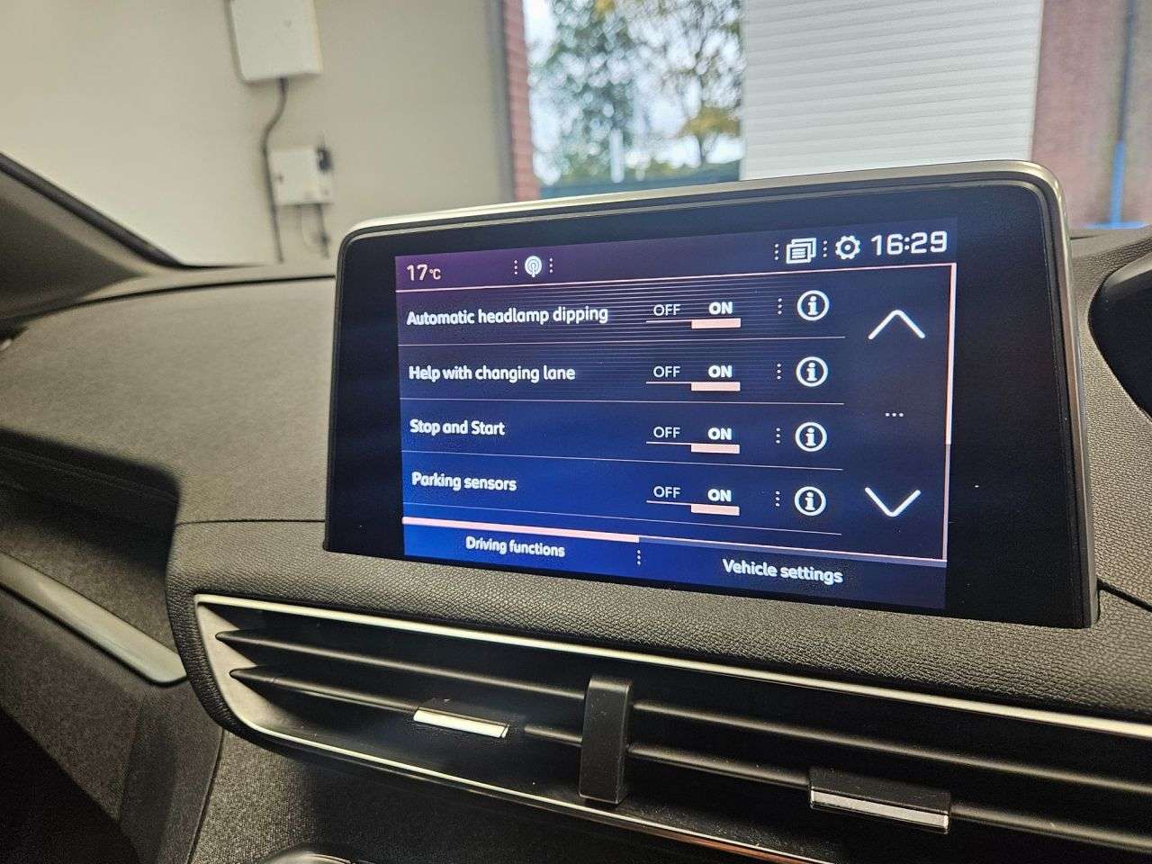 2019 PEUGEOT 3008 2019 PEUGEOT 3008