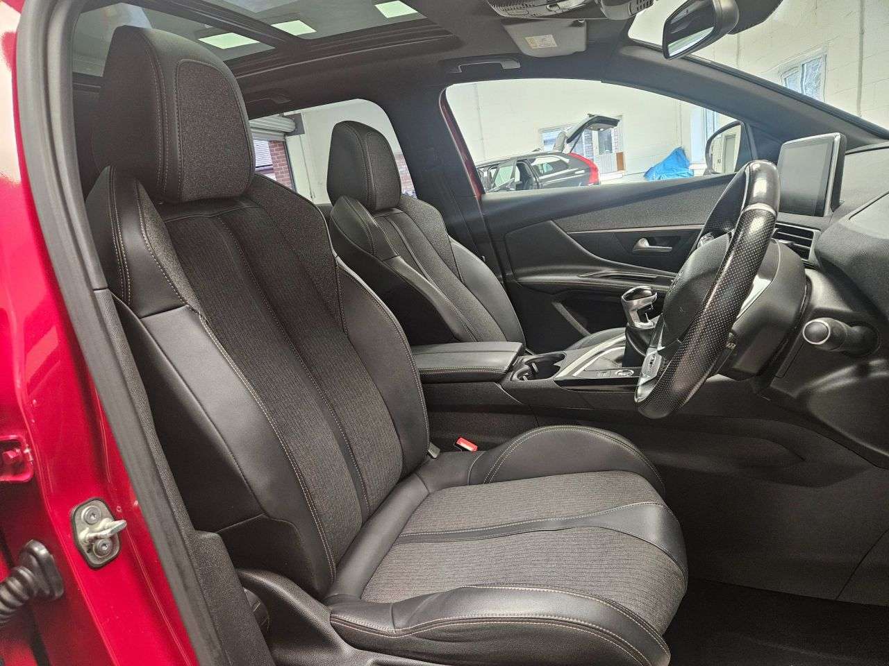 2019 PEUGEOT 3008 2019 PEUGEOT 3008