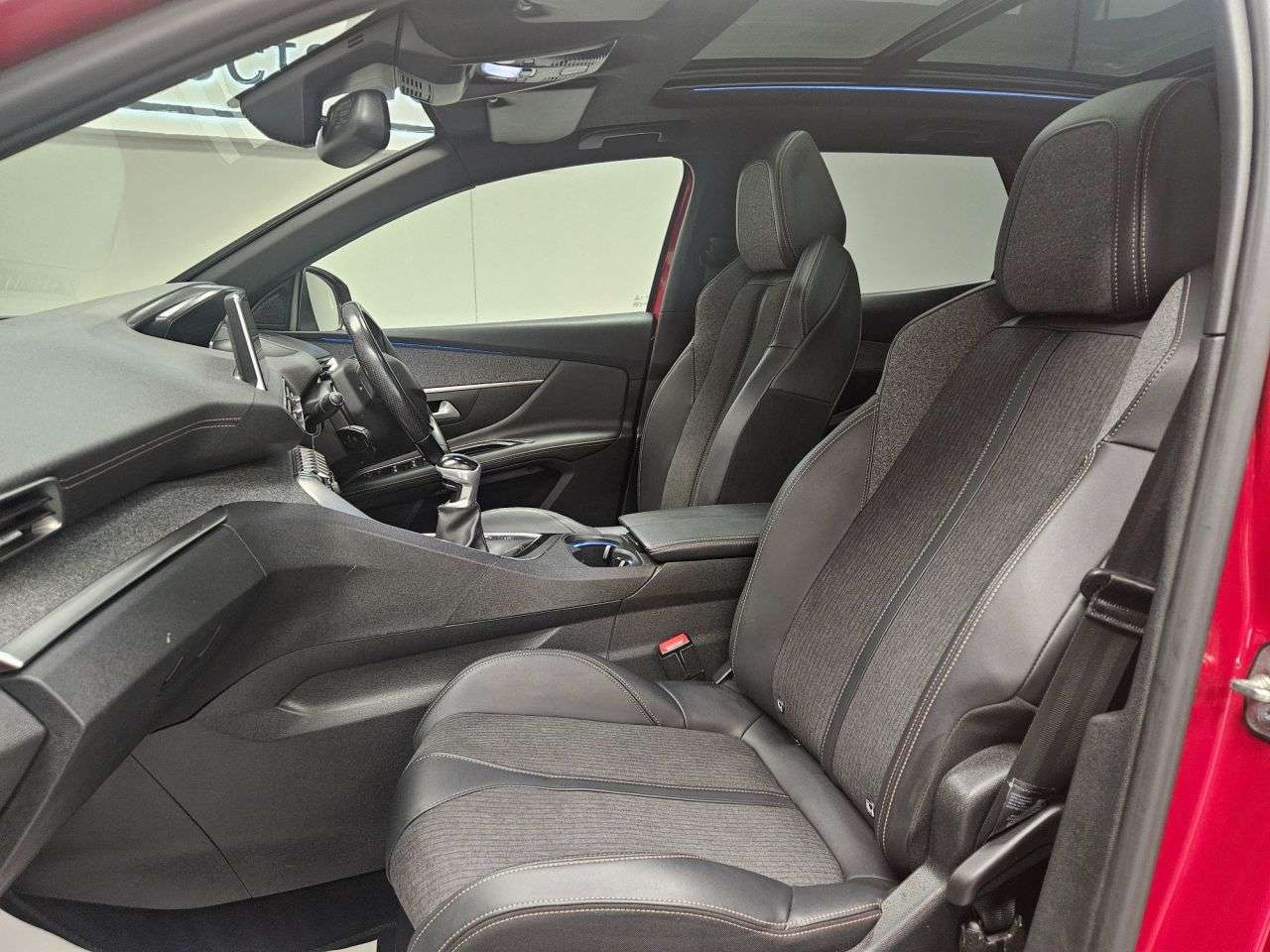 2019 PEUGEOT 3008 2019 PEUGEOT 3008