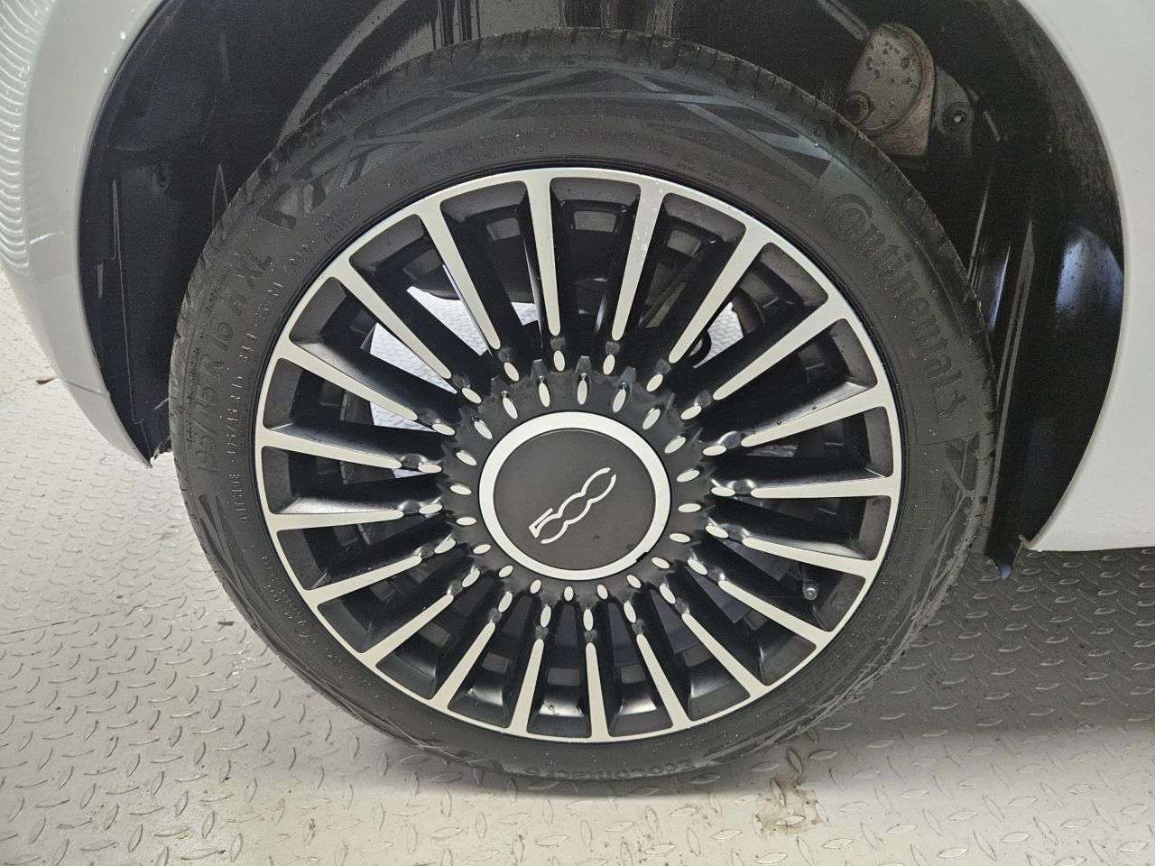 2020 FIAT 500 2020 FIAT 500