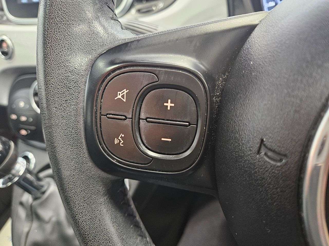 2020 FIAT 500 2020 FIAT 500