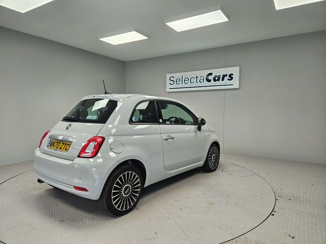 2020 FIAT 500 2020 FIAT 500