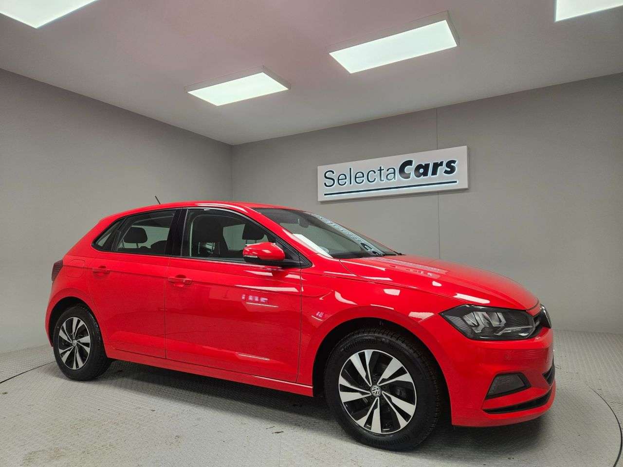 A 2018 VOLKSWAGEN POLO 1.0 TSI SE Hatchback 5dr Petrol Manual Euro 6 (s/s) (95 ps) A 2018 VOLKSWAGEN POLO 1.0 TSI SE Hatchback 5dr Petrol Manual Euro 6 (s/s) (95 ps)