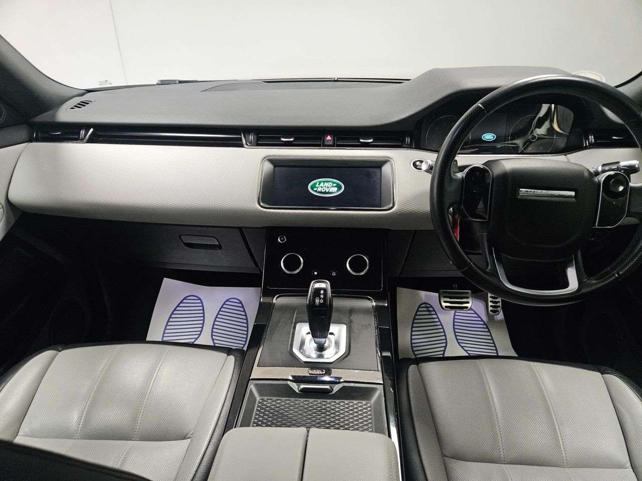 2019 LAND ROVER RANGE ROVER EVOQUE 2019 LAND ROVER RANGE ROVER EVOQUE