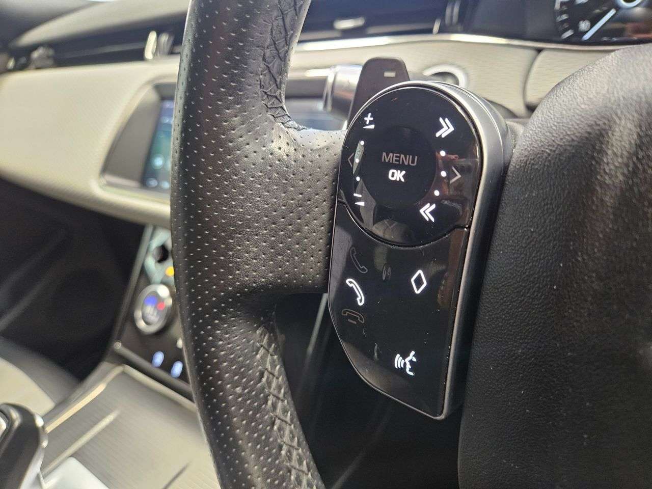 2019 LAND ROVER RANGE ROVER EVOQUE 2019 LAND ROVER RANGE ROVER EVOQUE