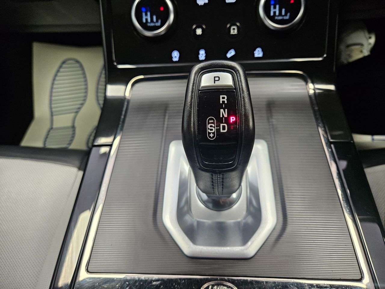 2019 LAND ROVER RANGE ROVER EVOQUE 2019 LAND ROVER RANGE ROVER EVOQUE