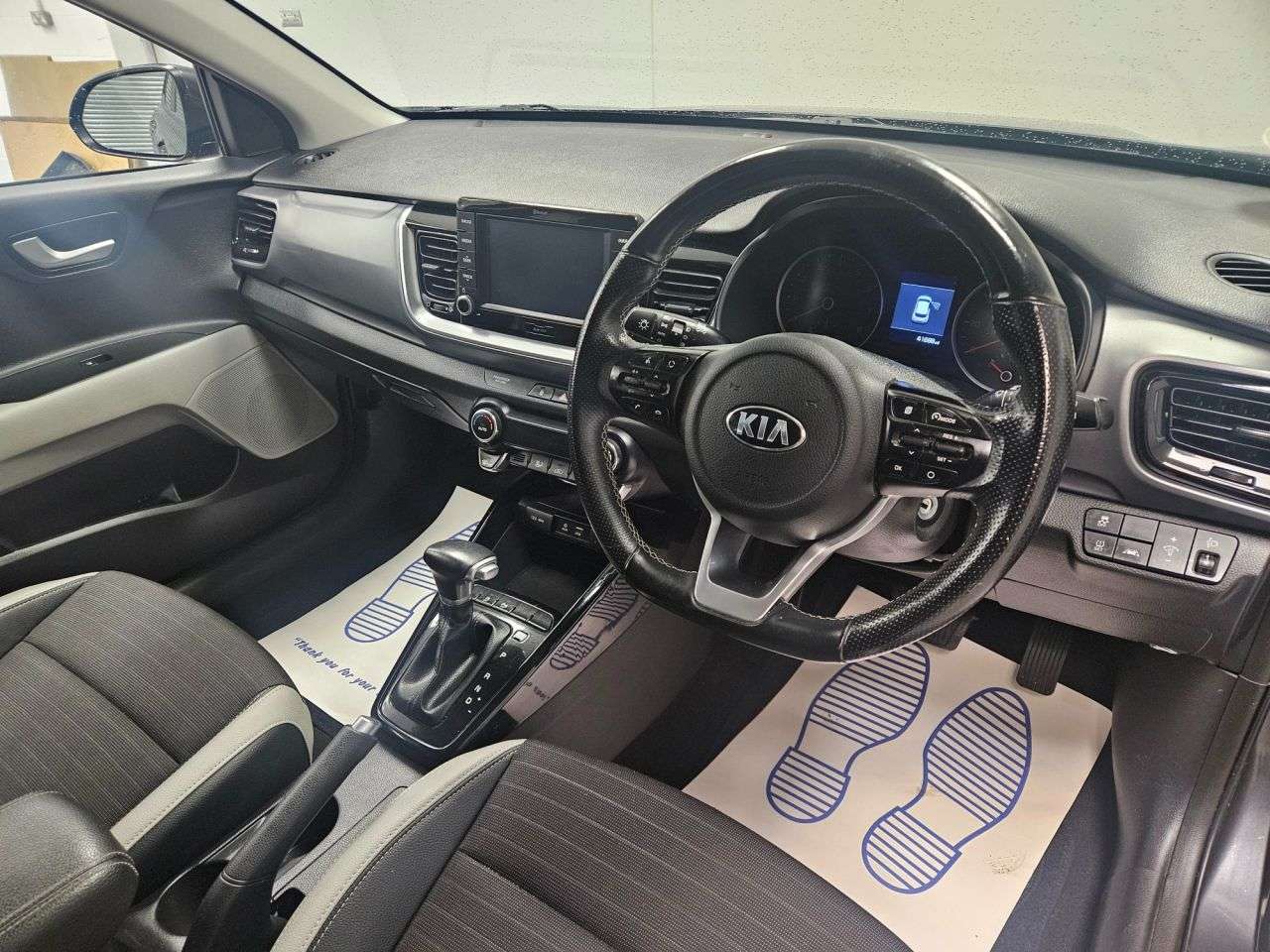 2018 KIA STONIC 2018 KIA STONIC