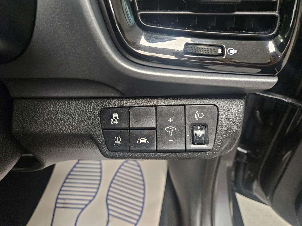 2018 KIA STONIC 2018 KIA STONIC