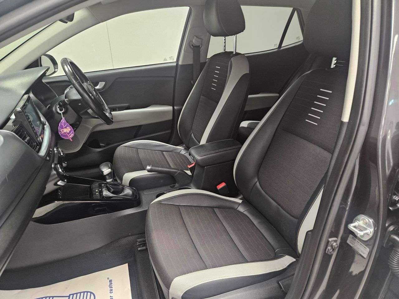 2018 KIA STONIC 2018 KIA STONIC