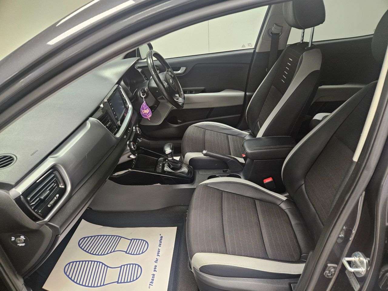 2018 KIA STONIC 2018 KIA STONIC