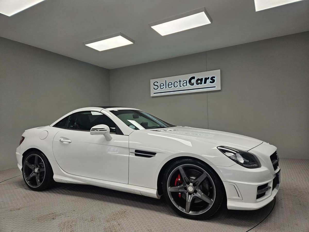 Check out this Mercedes-benz Slk 2015 Diesel Automatic