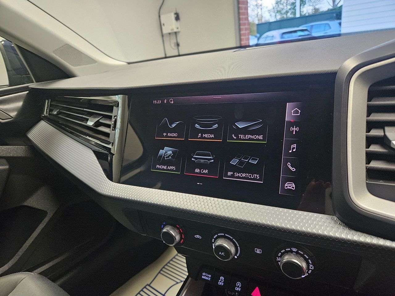 2020 AUDI A1 2020 AUDI A1