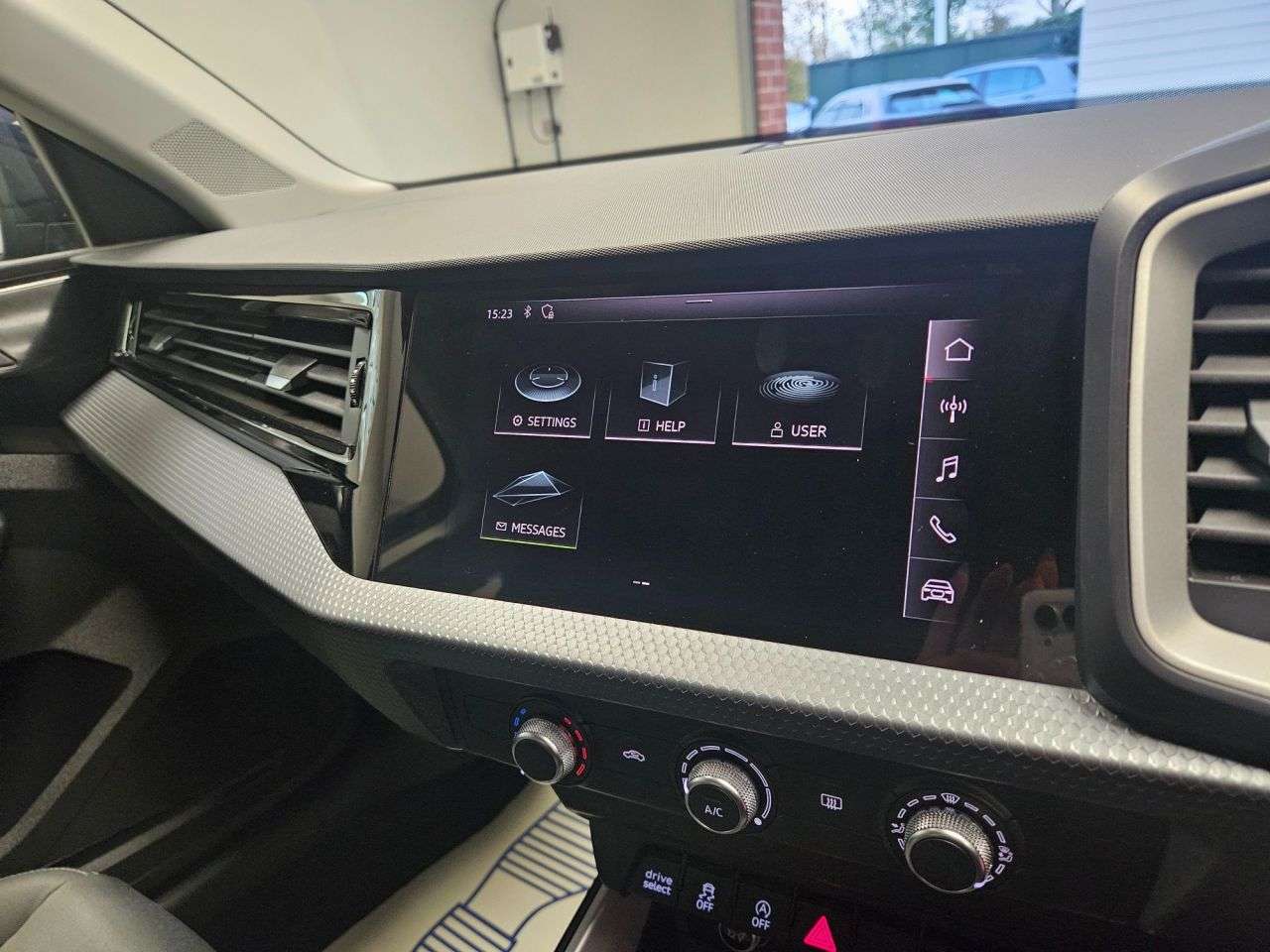 2020 AUDI A1 2020 AUDI A1