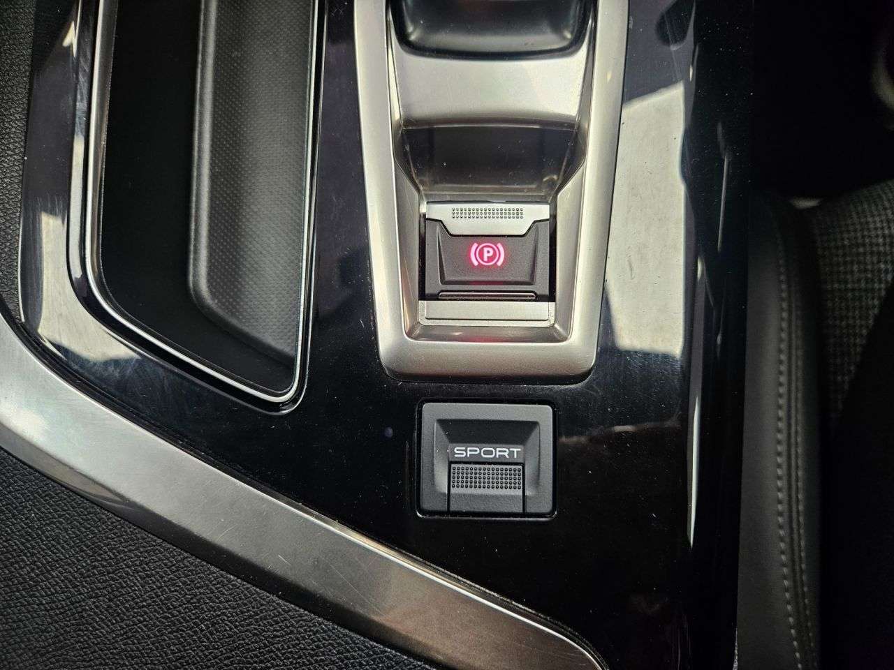 2018 PEUGEOT 3008 2018 PEUGEOT 3008