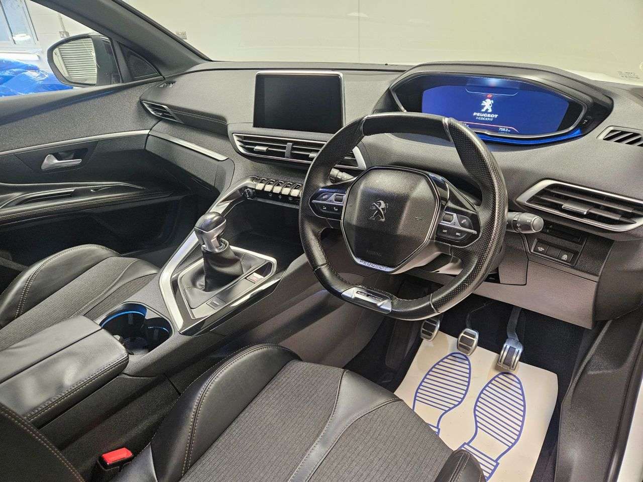 2017 PEUGEOT 3008 2017 PEUGEOT 3008