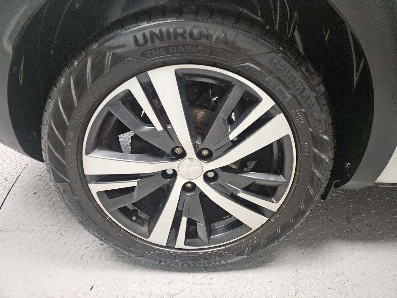 2017 PEUGEOT 3008 2017 PEUGEOT 3008