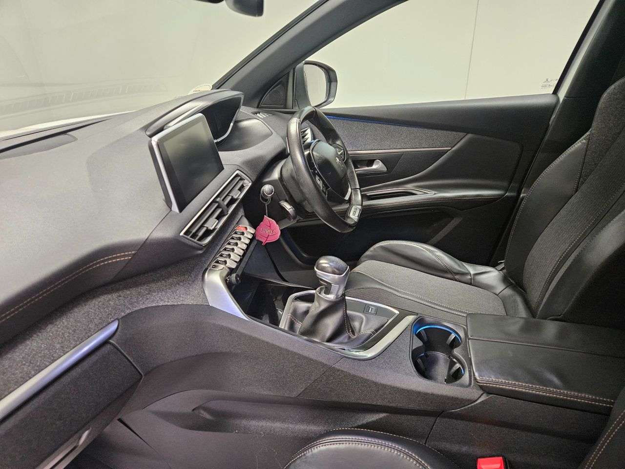 2017 PEUGEOT 3008 2017 PEUGEOT 3008