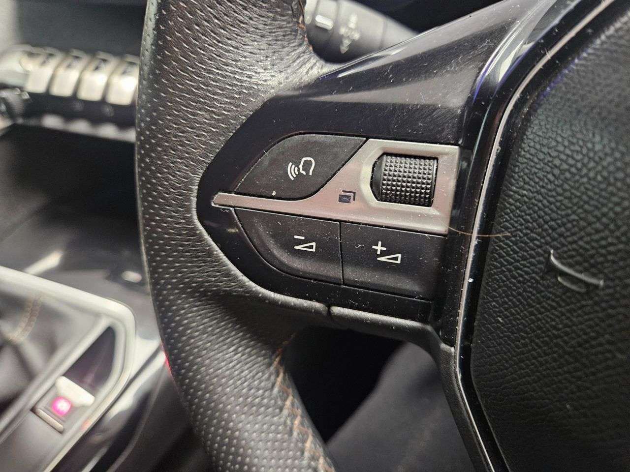 2017 PEUGEOT 3008 2017 PEUGEOT 3008