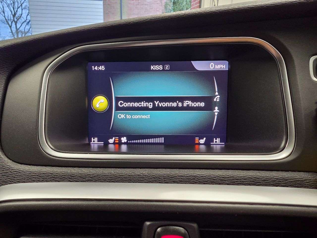 2018 VOLVO V40 2018 VOLVO V40