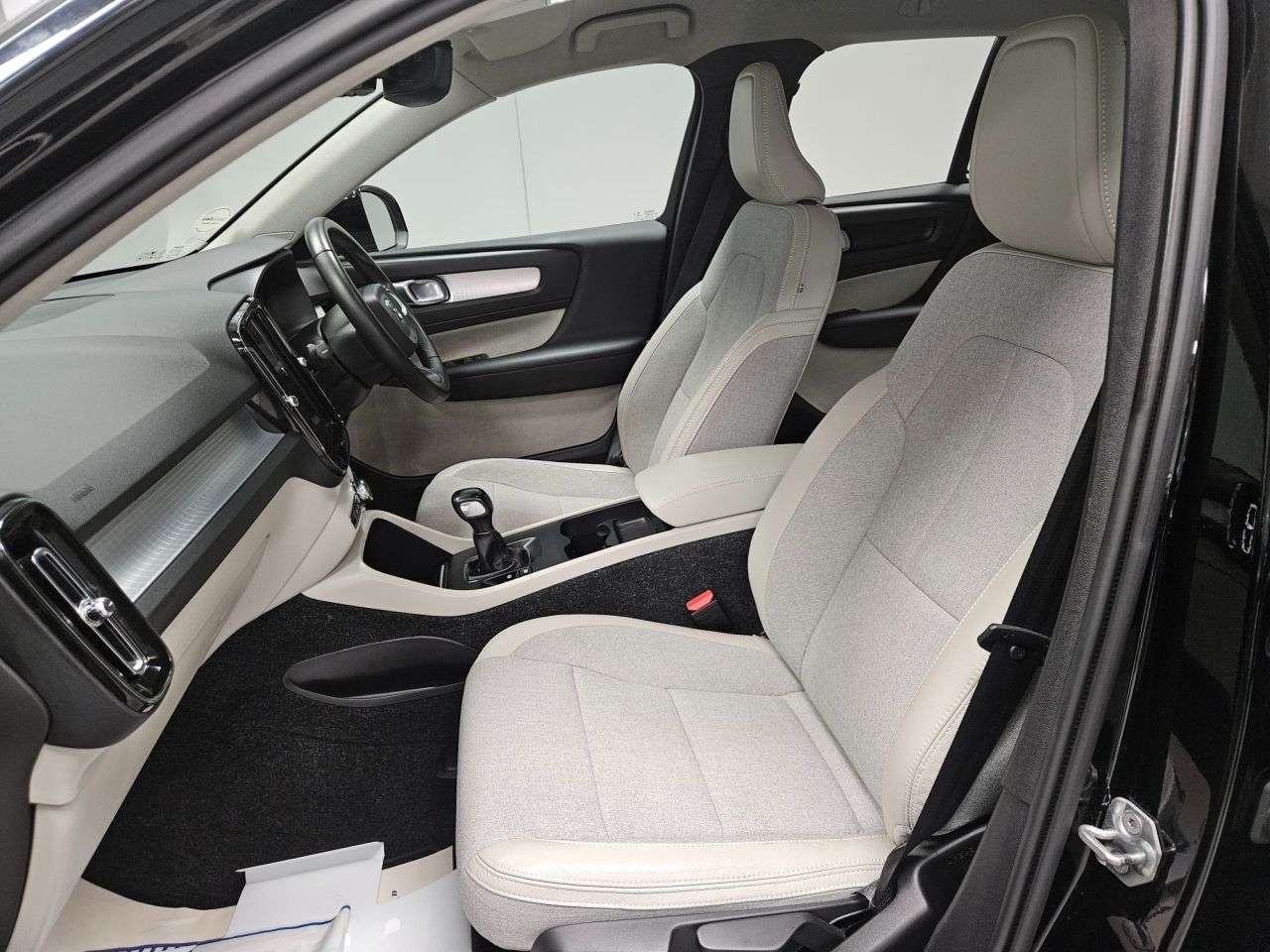 2018 VOLVO XC40 2018 VOLVO XC40