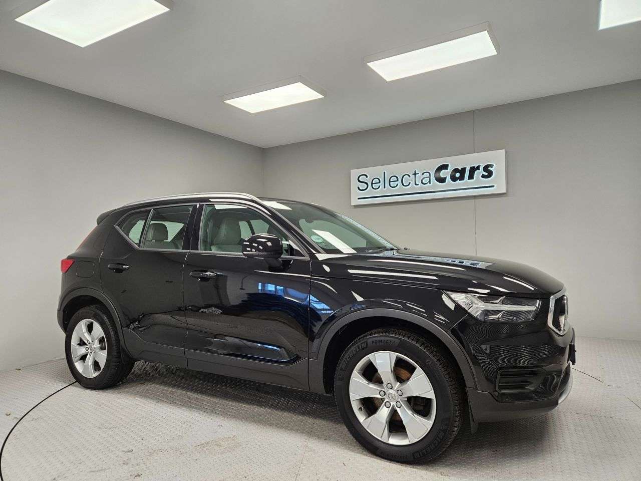 2018 VOLVO XC40 2018 VOLVO XC40