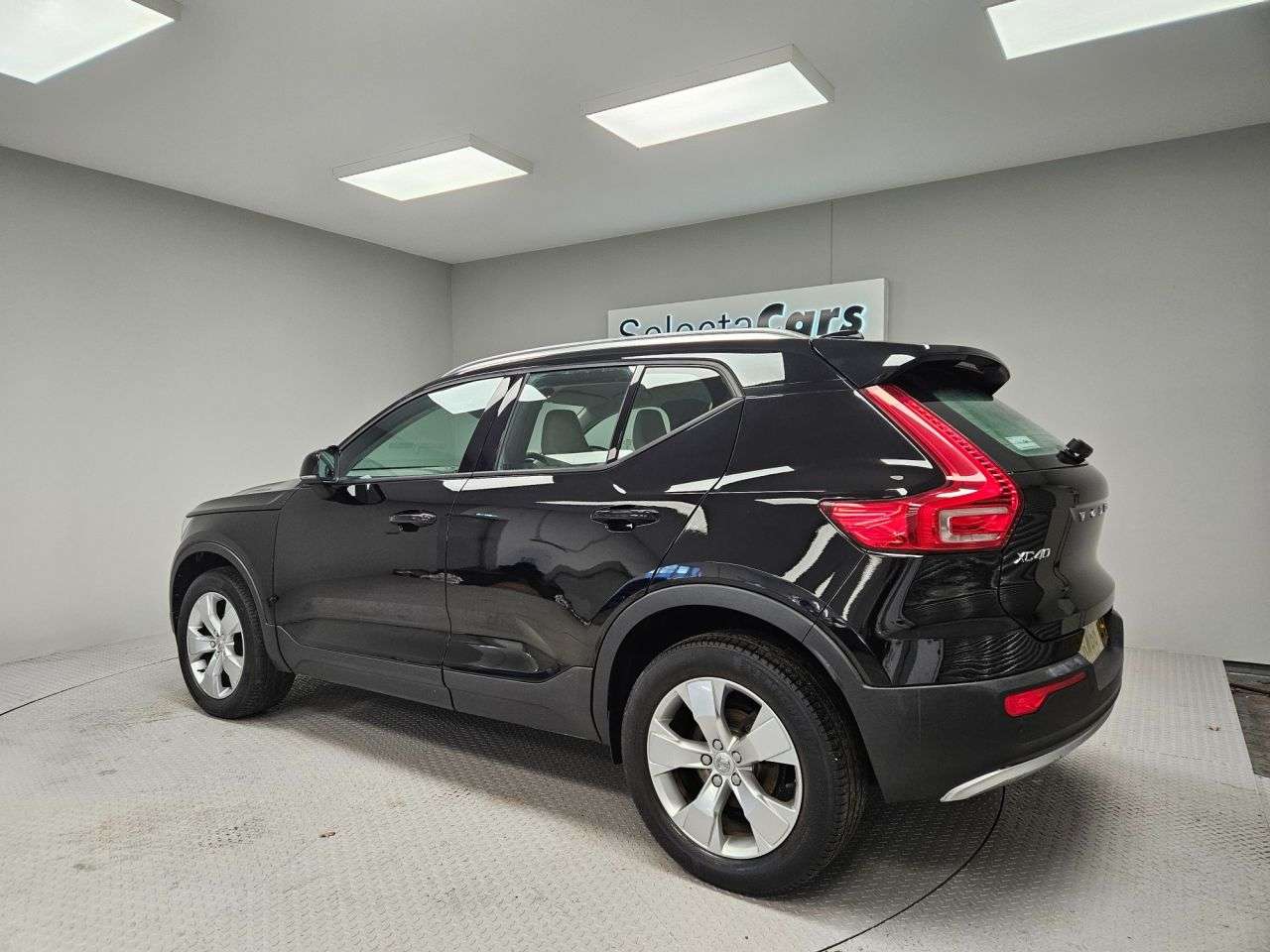 2018 VOLVO XC40 2018 VOLVO XC40