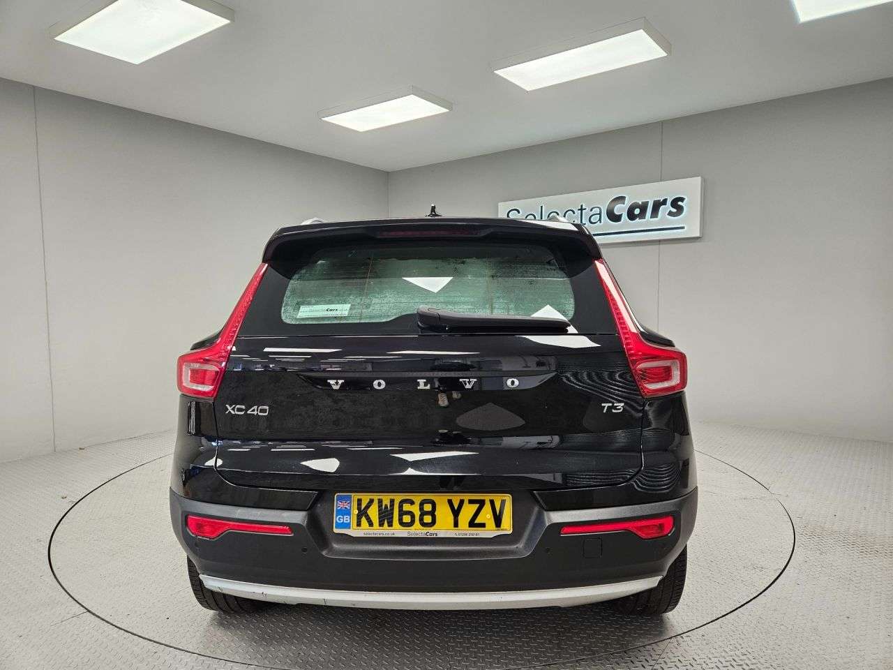 2018 VOLVO XC40 2018 VOLVO XC40