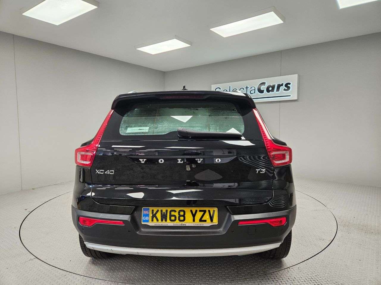 2018 VOLVO XC40 2018 VOLVO XC40