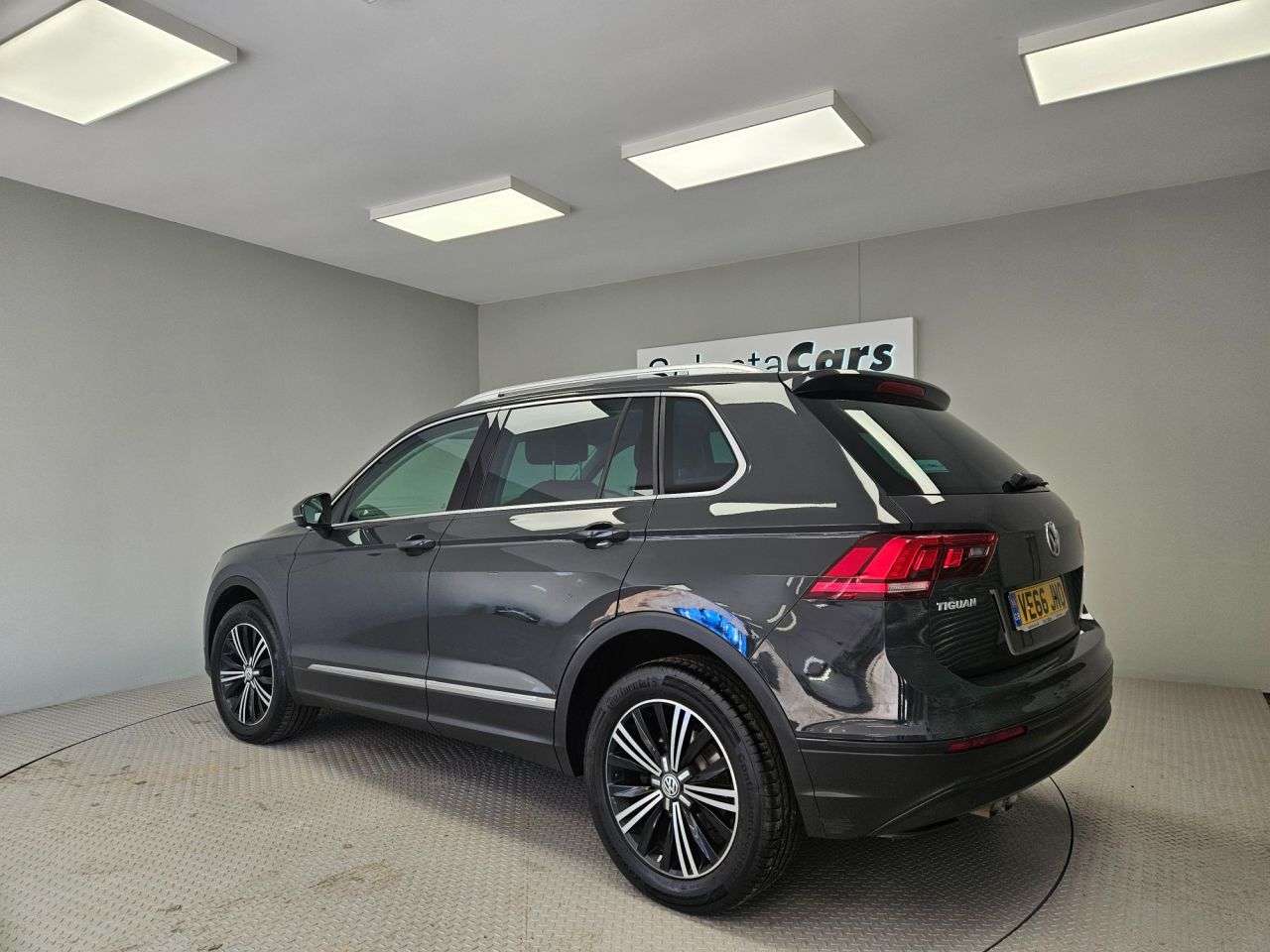 2016 VOLKSWAGEN TIGUAN 2016 VOLKSWAGEN TIGUAN
