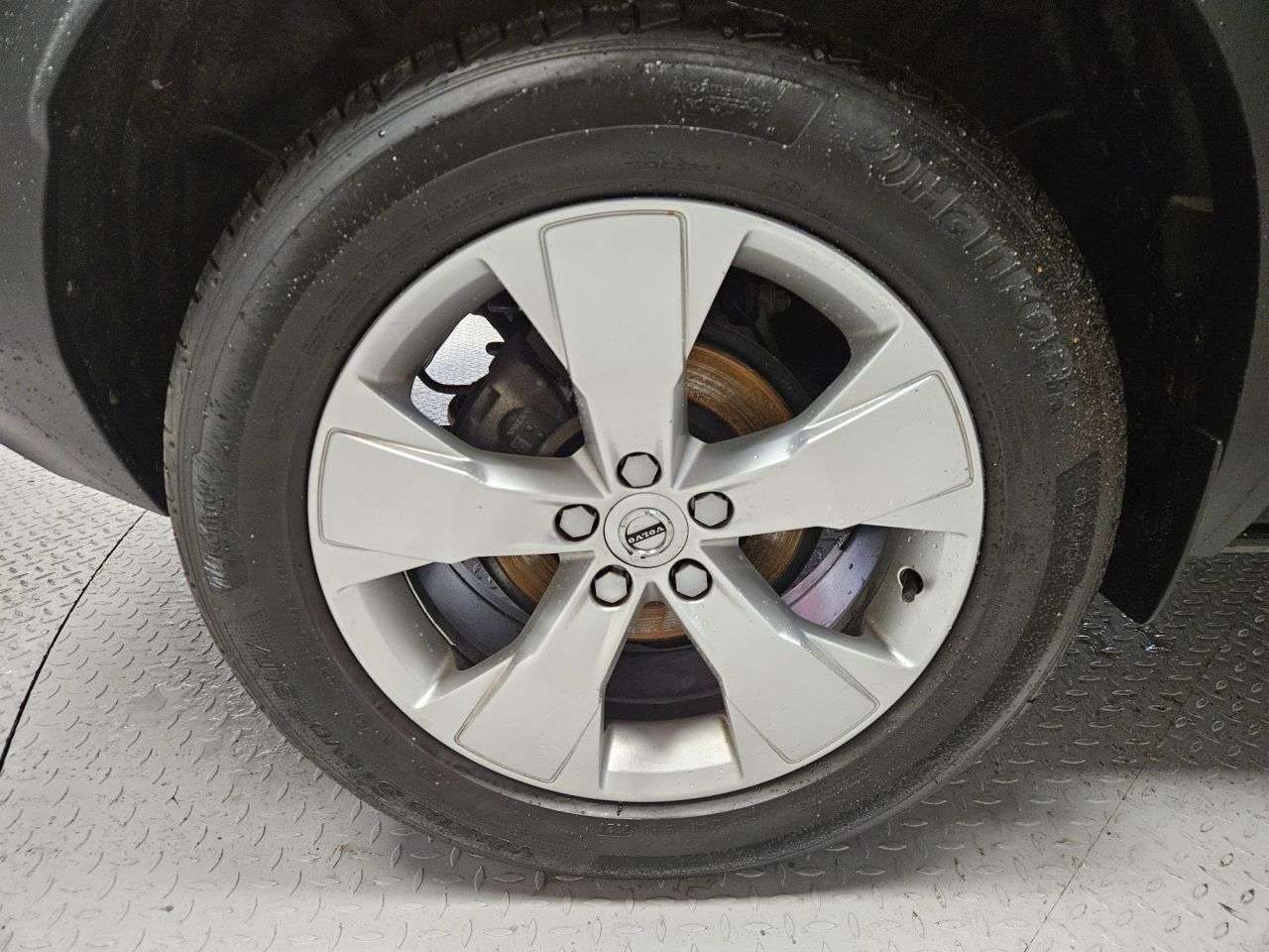 2019 VOLVO XC40 2019 VOLVO XC40