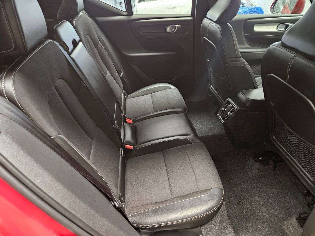 2019 VOLVO XC40 2019 VOLVO XC40