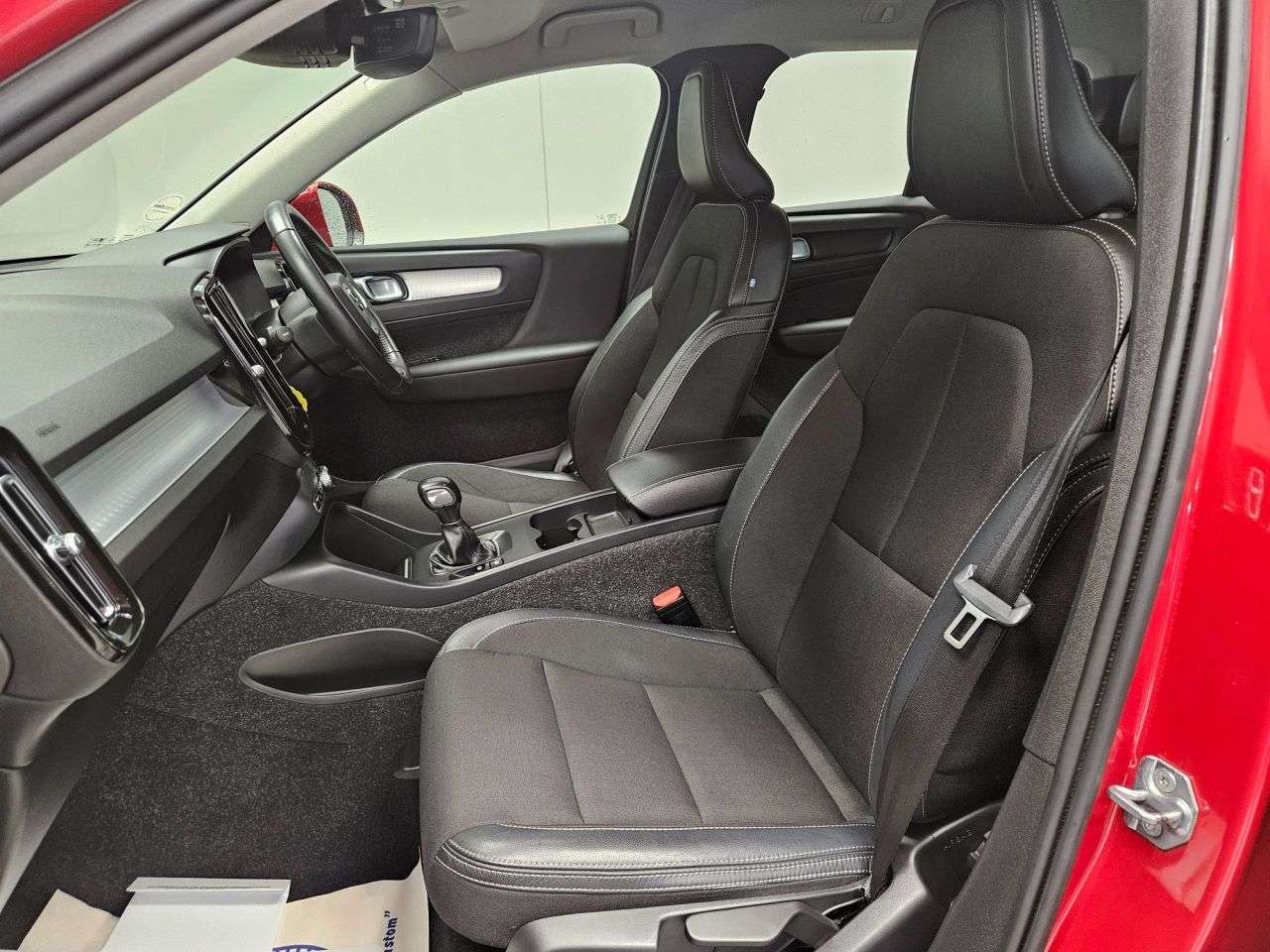 2019 VOLVO XC40 2019 VOLVO XC40