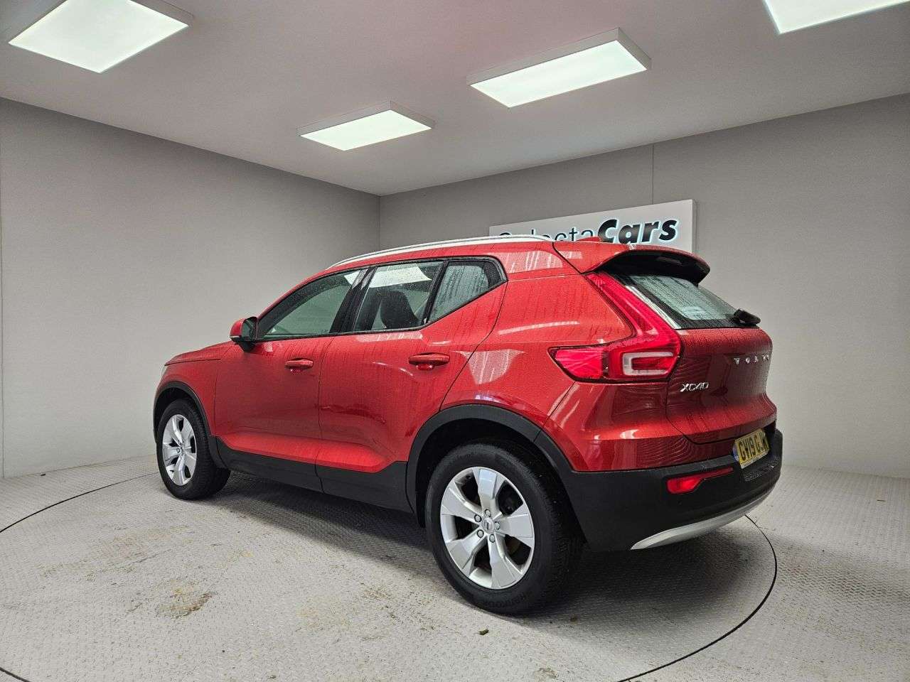 2019 VOLVO XC40 2019 VOLVO XC40