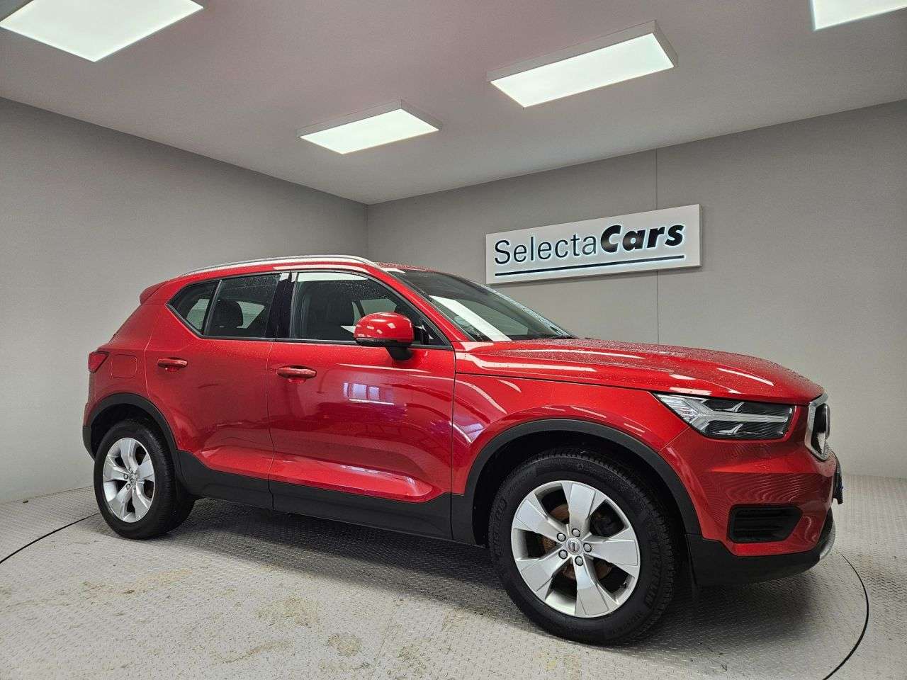 2019 VOLVO XC40 2019 VOLVO XC40