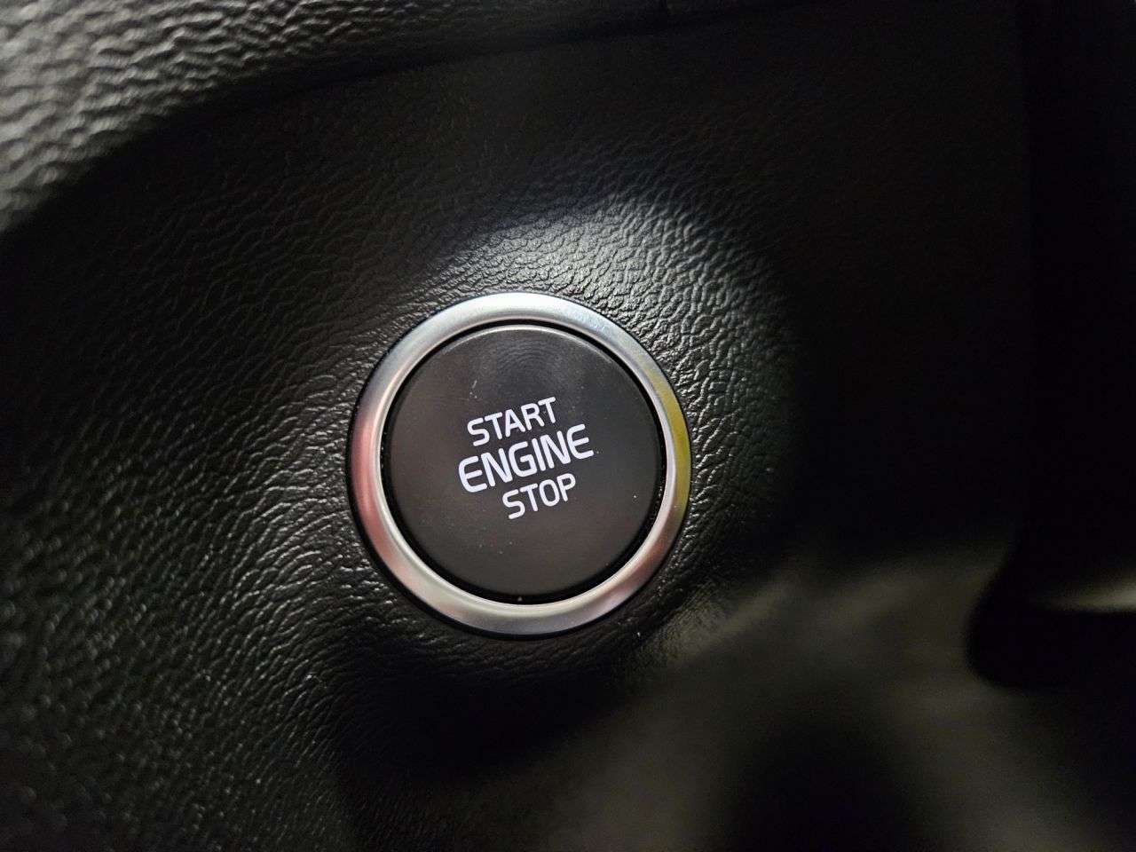 2019 VOLVO XC40 2019 VOLVO XC40