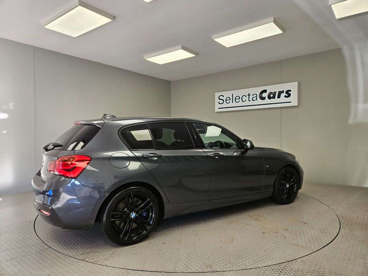 2019 BMW 1 SERIES 2019 BMW 1 SERIES