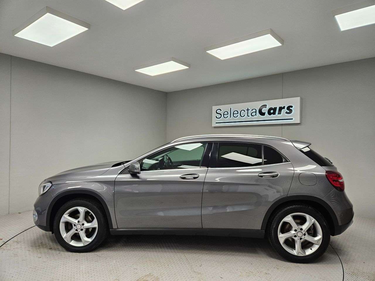 2017 MERCEDES-BENZ 180 2017 MERCEDES-BENZ 180