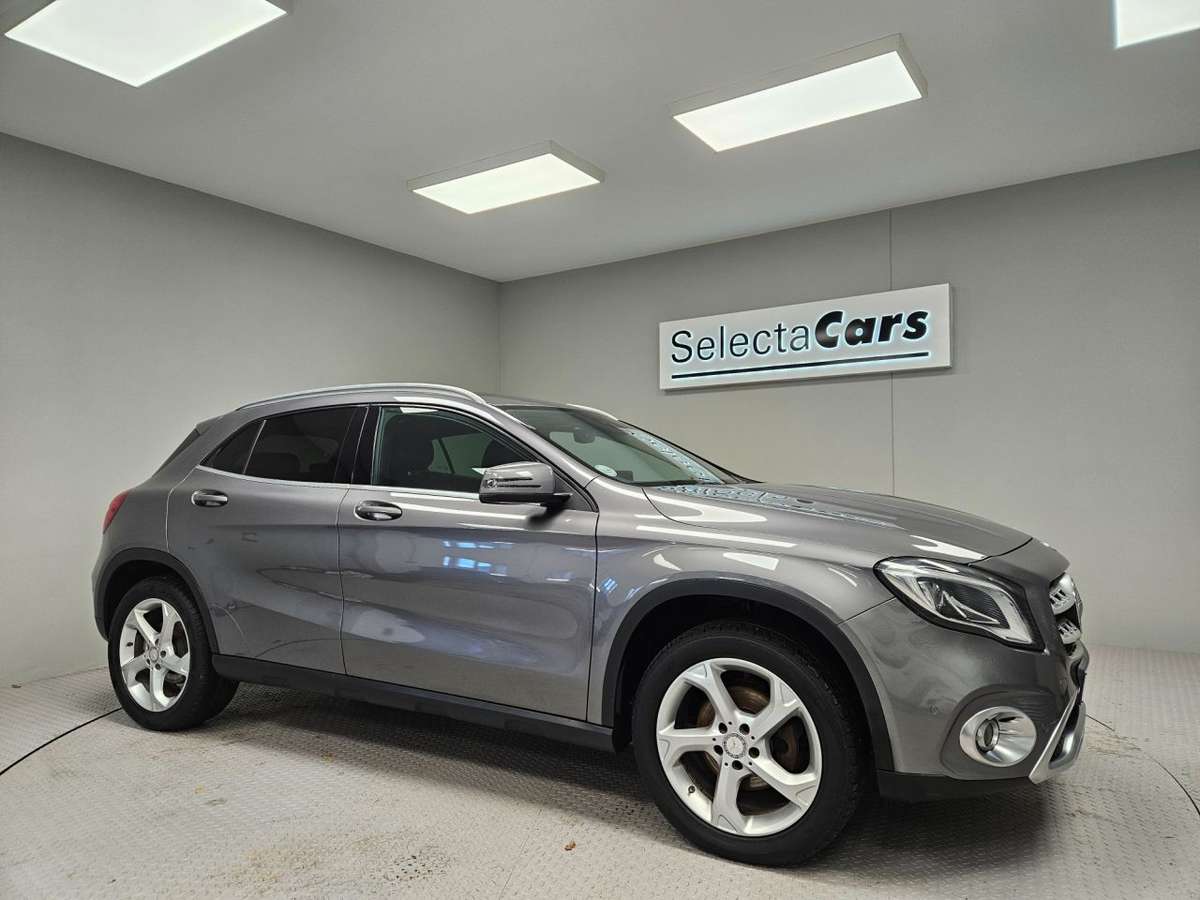 Check out this Mercedes-benz 180 2017 Petrol Manual