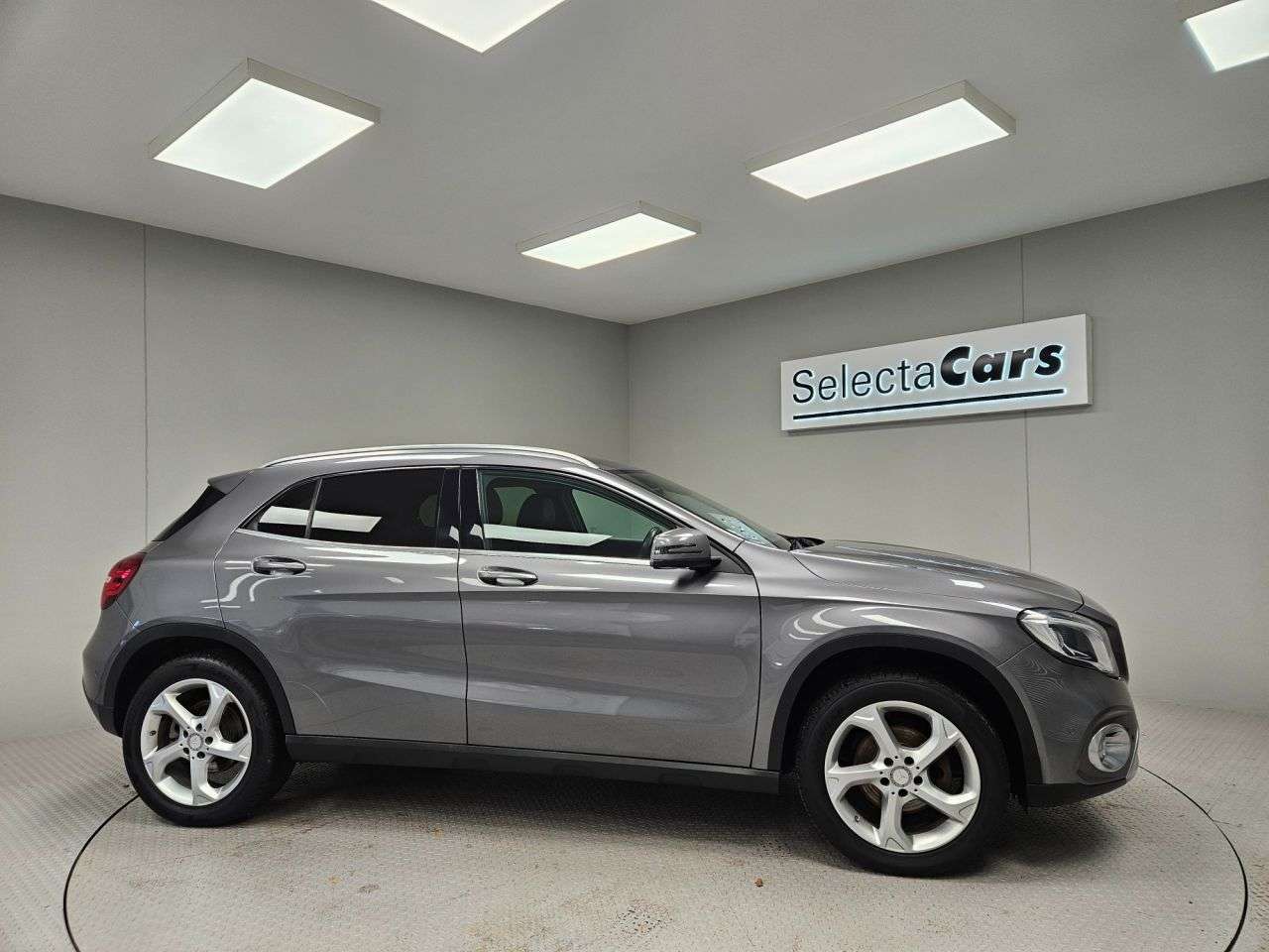 2017 MERCEDES-BENZ 180 2017 MERCEDES-BENZ 180