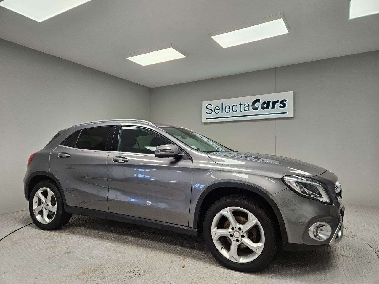2017 MERCEDES-BENZ 180 2017 MERCEDES-BENZ 180