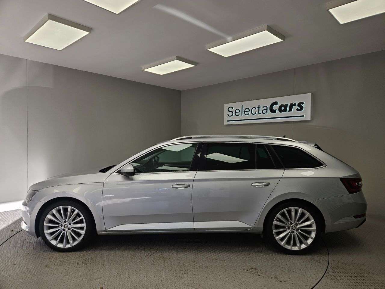 2018 SKODA SUPERB 2018 SKODA SUPERB