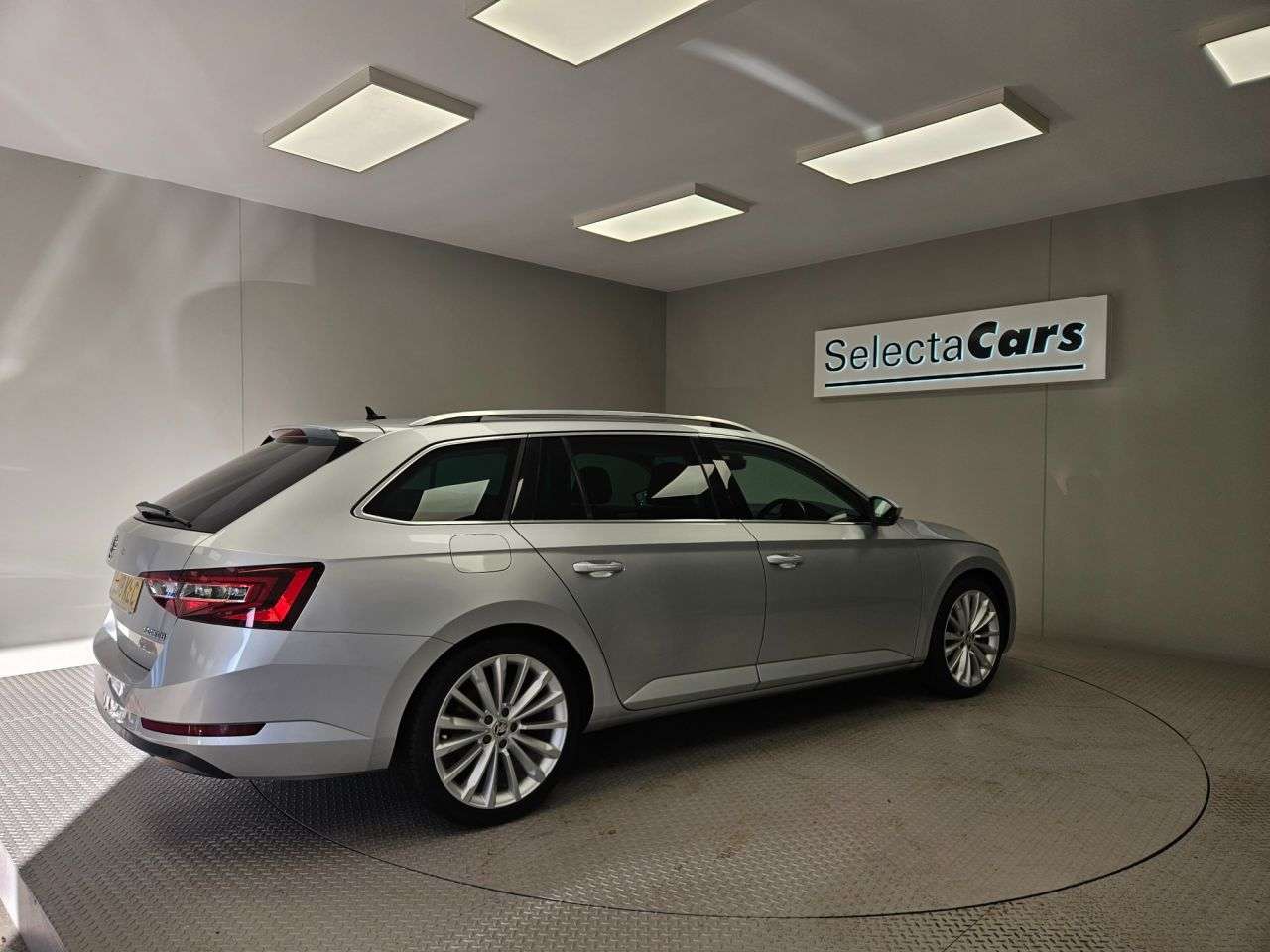 2018 SKODA SUPERB 2018 SKODA SUPERB