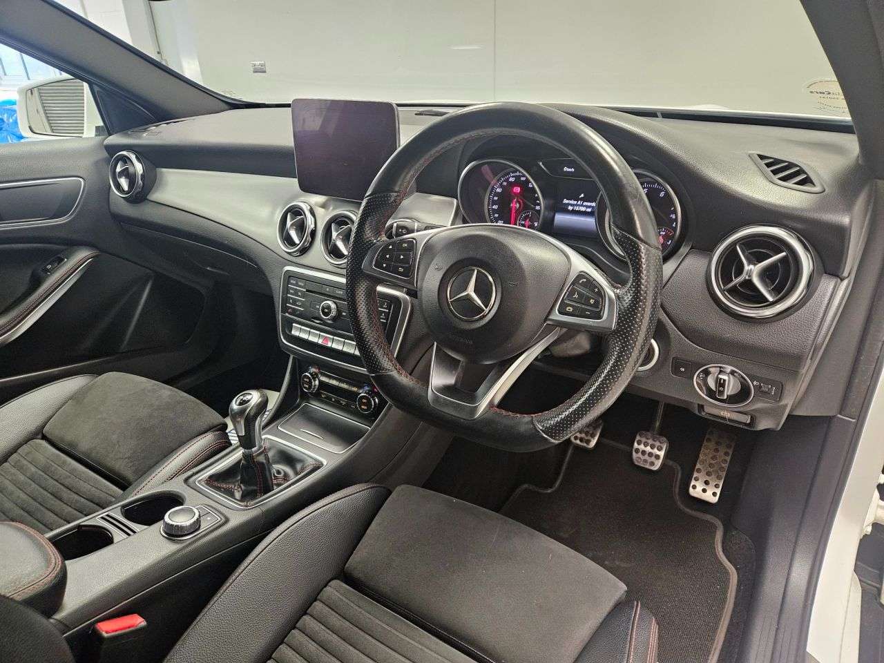 2018 MERCEDES-BENZ 180 2018 MERCEDES-BENZ 180