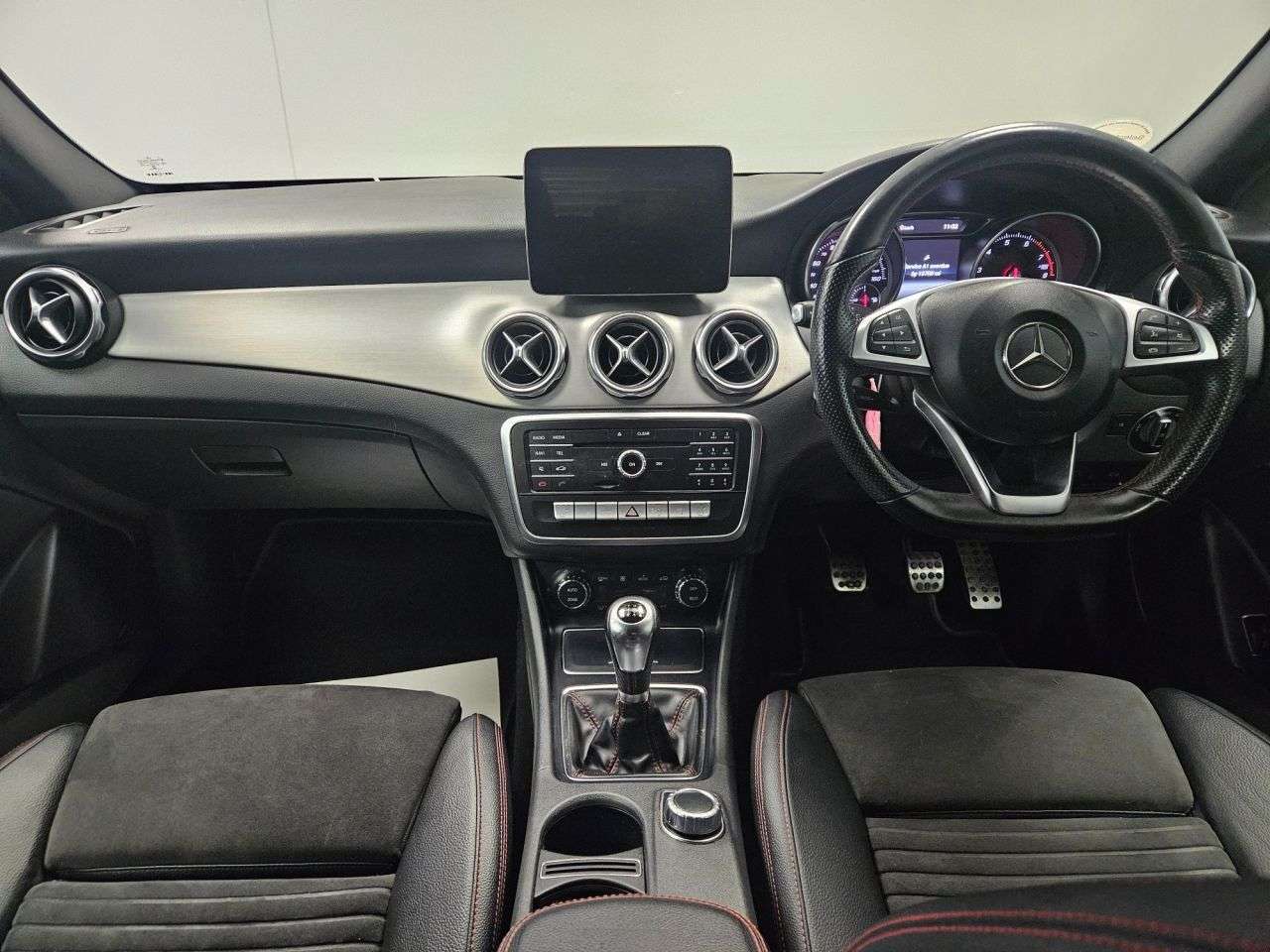 2018 MERCEDES-BENZ 180 2018 MERCEDES-BENZ 180