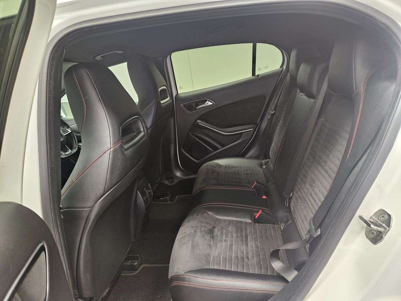 2018 MERCEDES-BENZ 180 2018 MERCEDES-BENZ 180