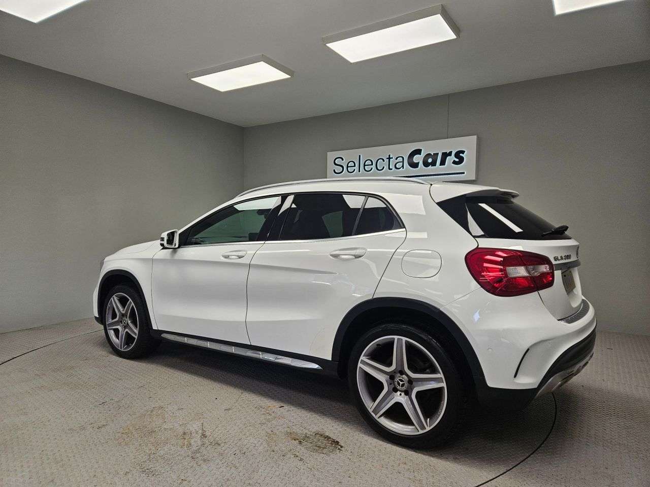 2018 MERCEDES-BENZ 180 2018 MERCEDES-BENZ 180