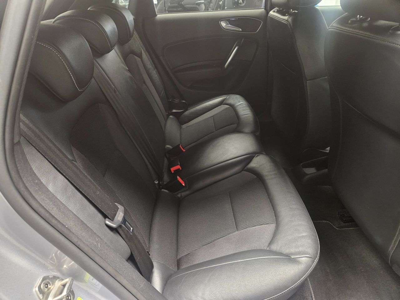 2016 AUDI A1 2016 AUDI A1