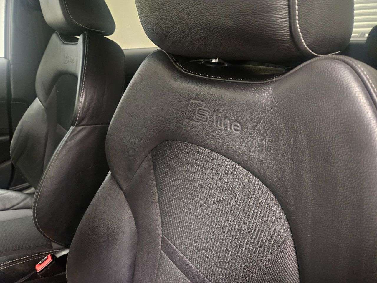 2016 AUDI A1 2016 AUDI A1