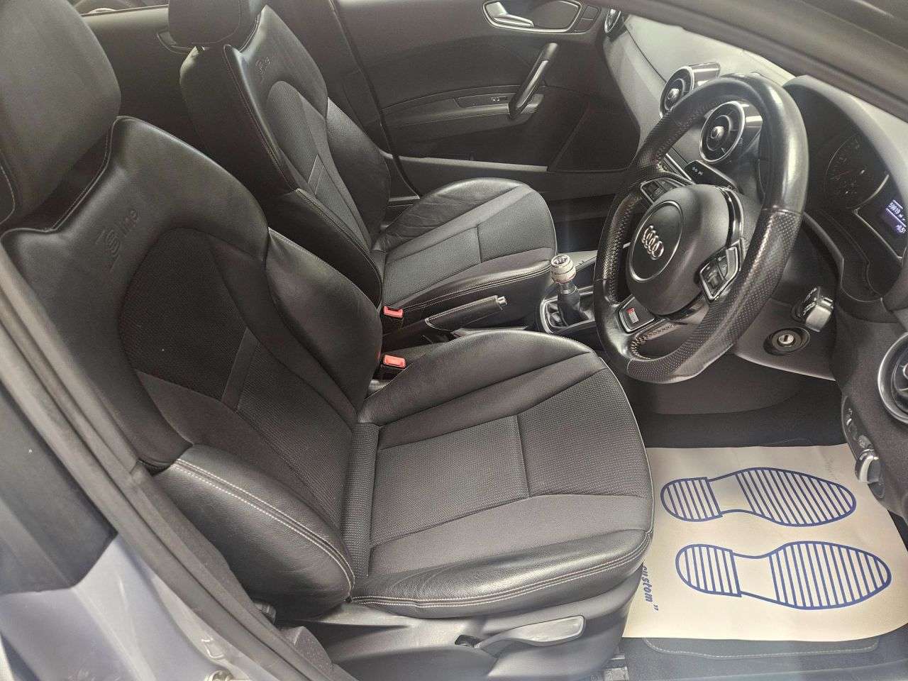 2016 AUDI A1 2016 AUDI A1